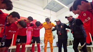 开云平台-亚泰青年军主场0比0战平大连英博U21队