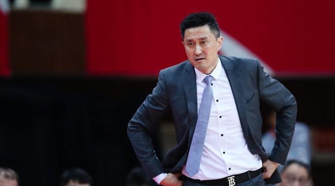 kaiyun sports-广东男篮险胜美国队！张昊统治内线，王少杰和张皓嘉合砍2分