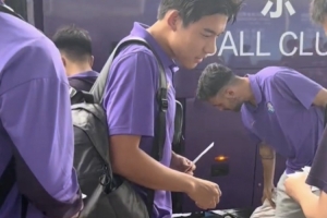 德转信息显示李嗣镕自由身加盟津门虎，他上赛季在克甲踢球